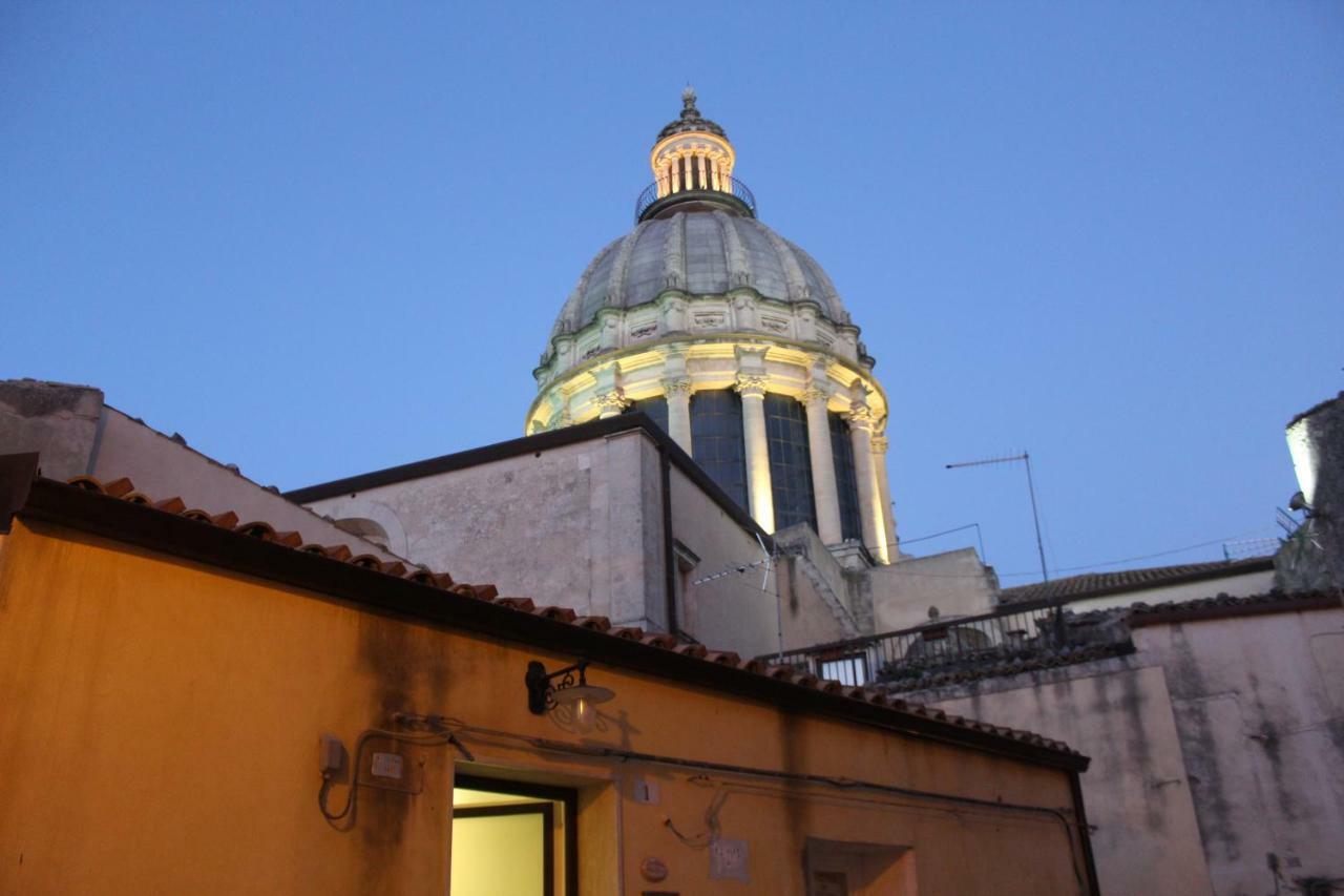 Specula Domus - Ibla Vila Ragusa Exterior foto